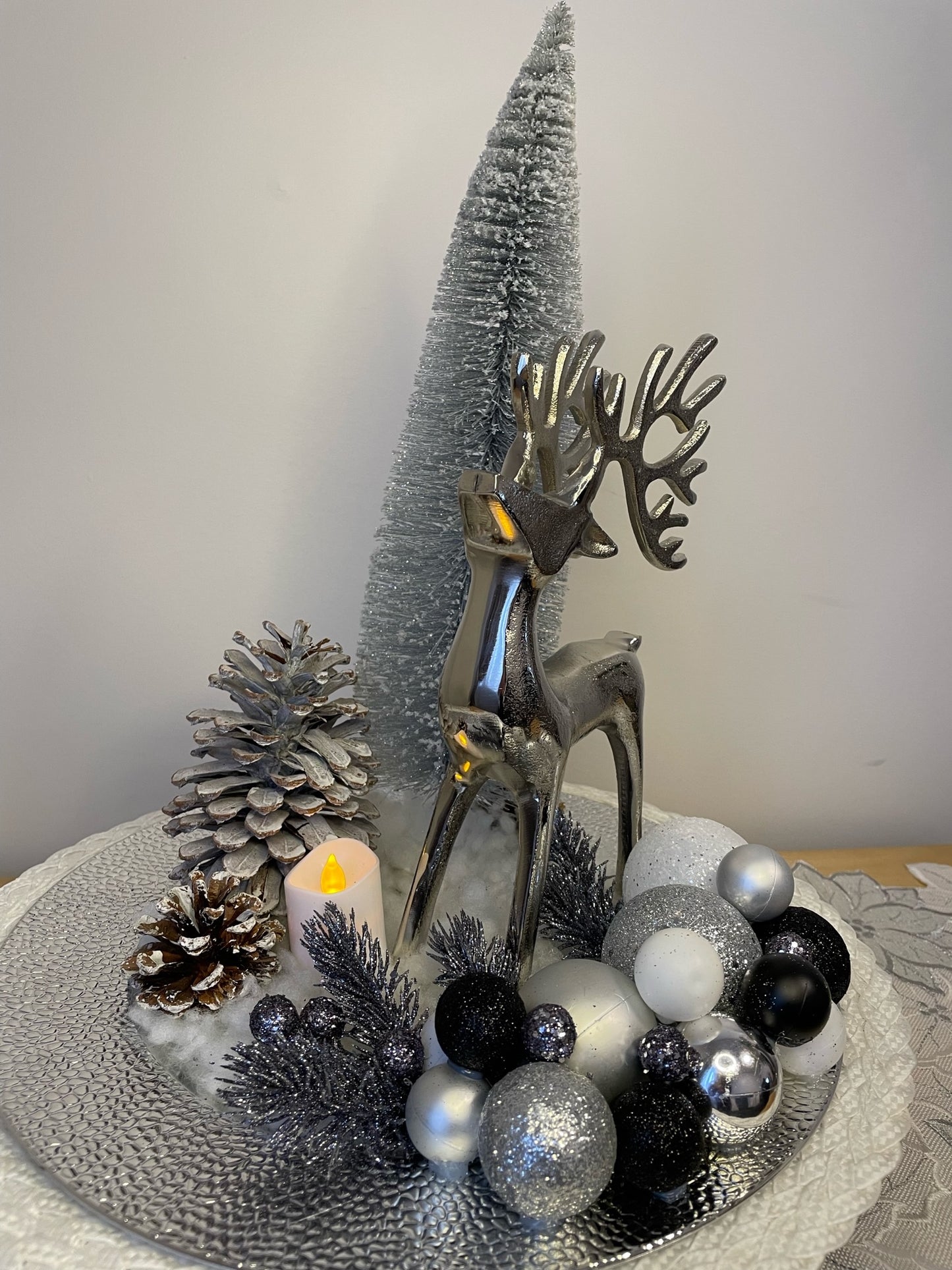 Centerpiece "In the land of the silver deer"