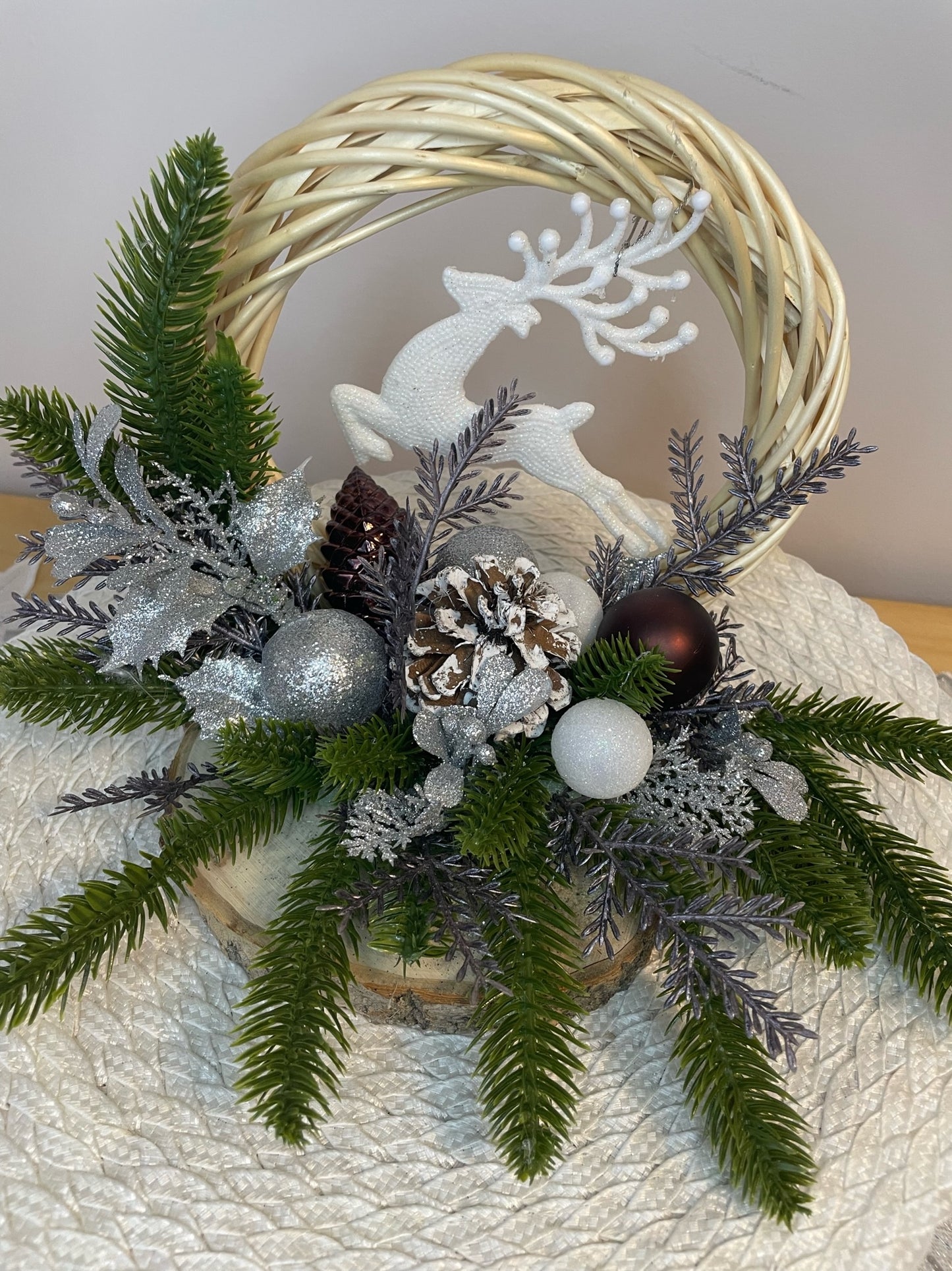 Centre de table " Le Cerf dans le bois "