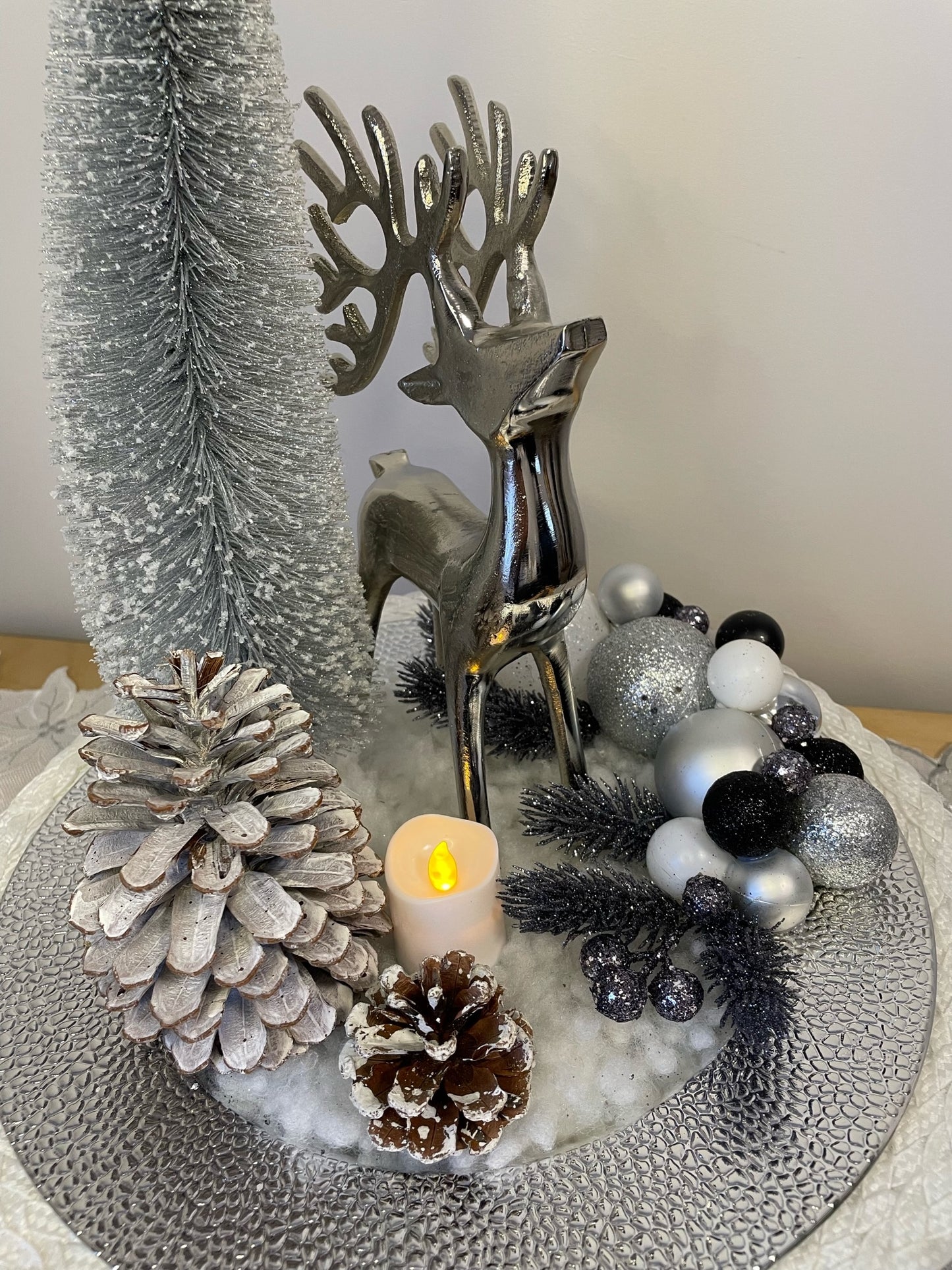 Centerpiece "In the land of the silver deer"