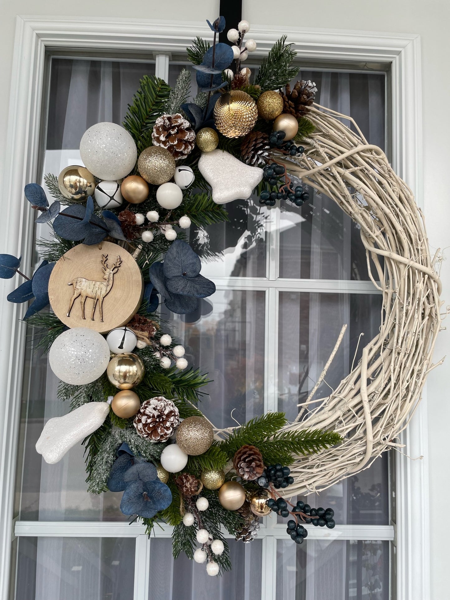 Christmas wreath "The Forest and its Deer"