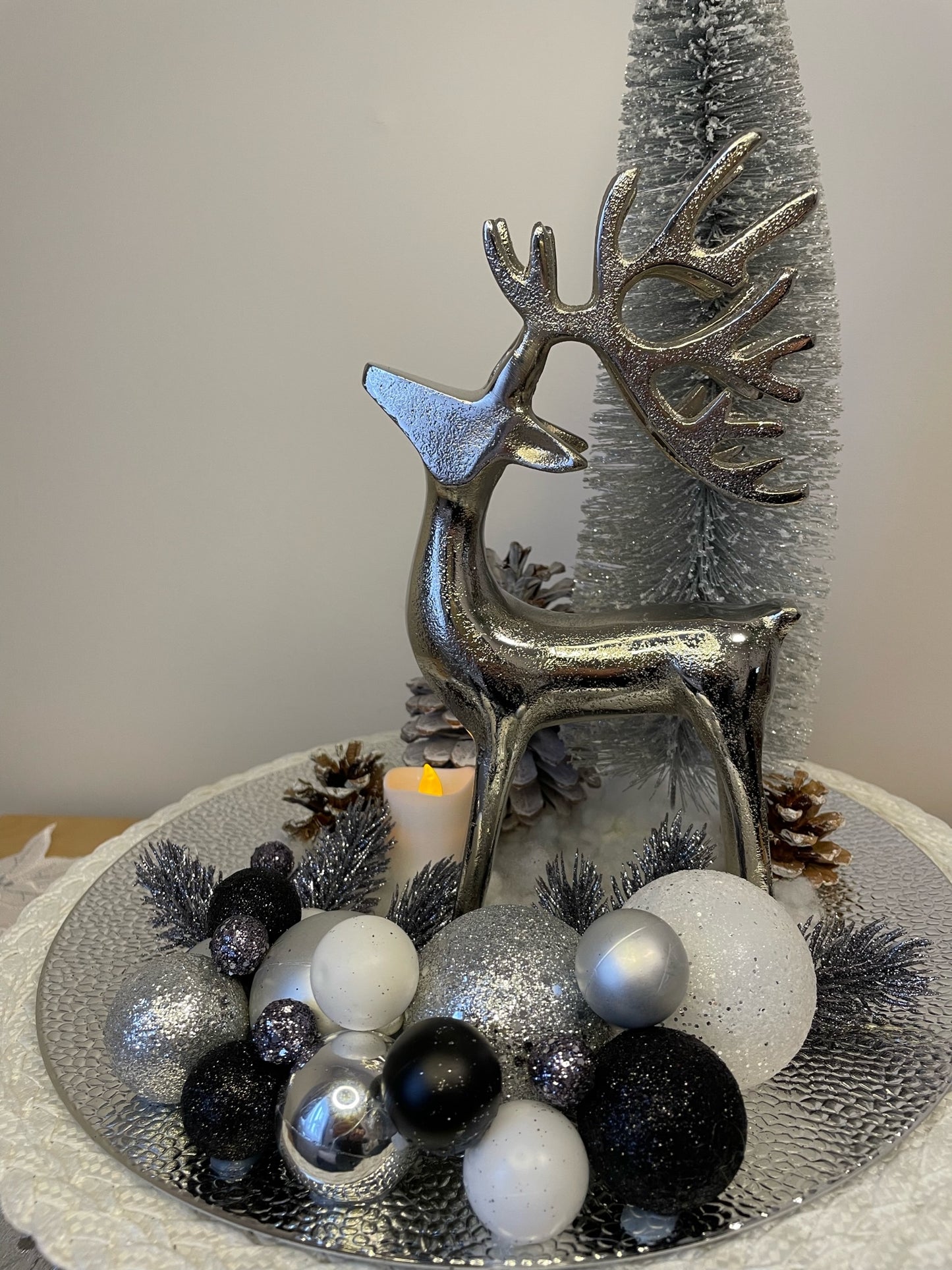 Centerpiece "In the land of the silver deer"