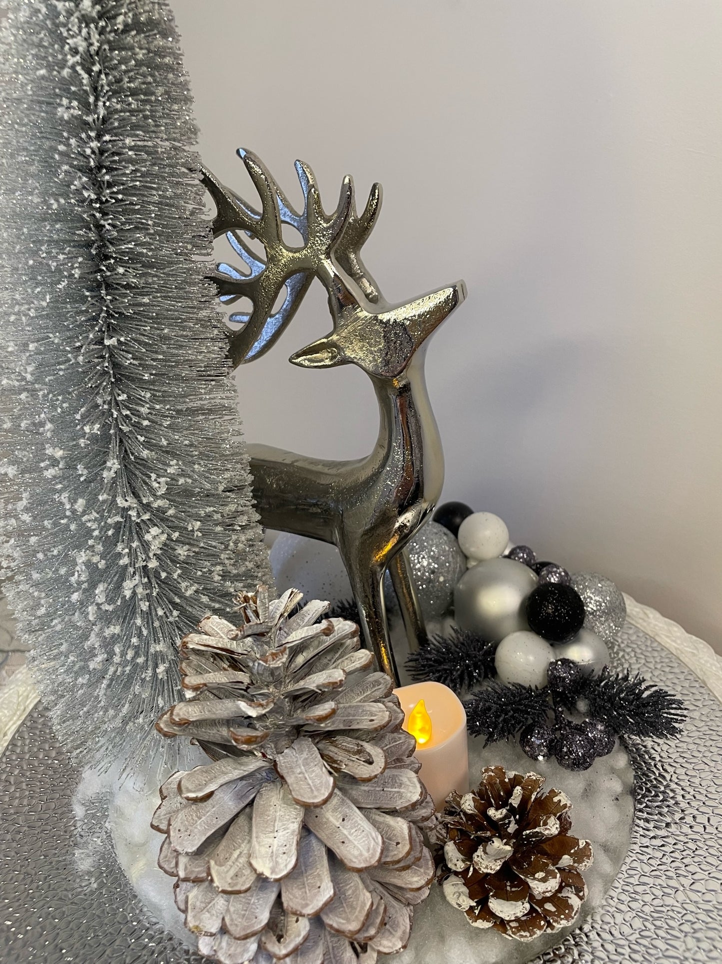 Centerpiece "In the land of the silver deer"