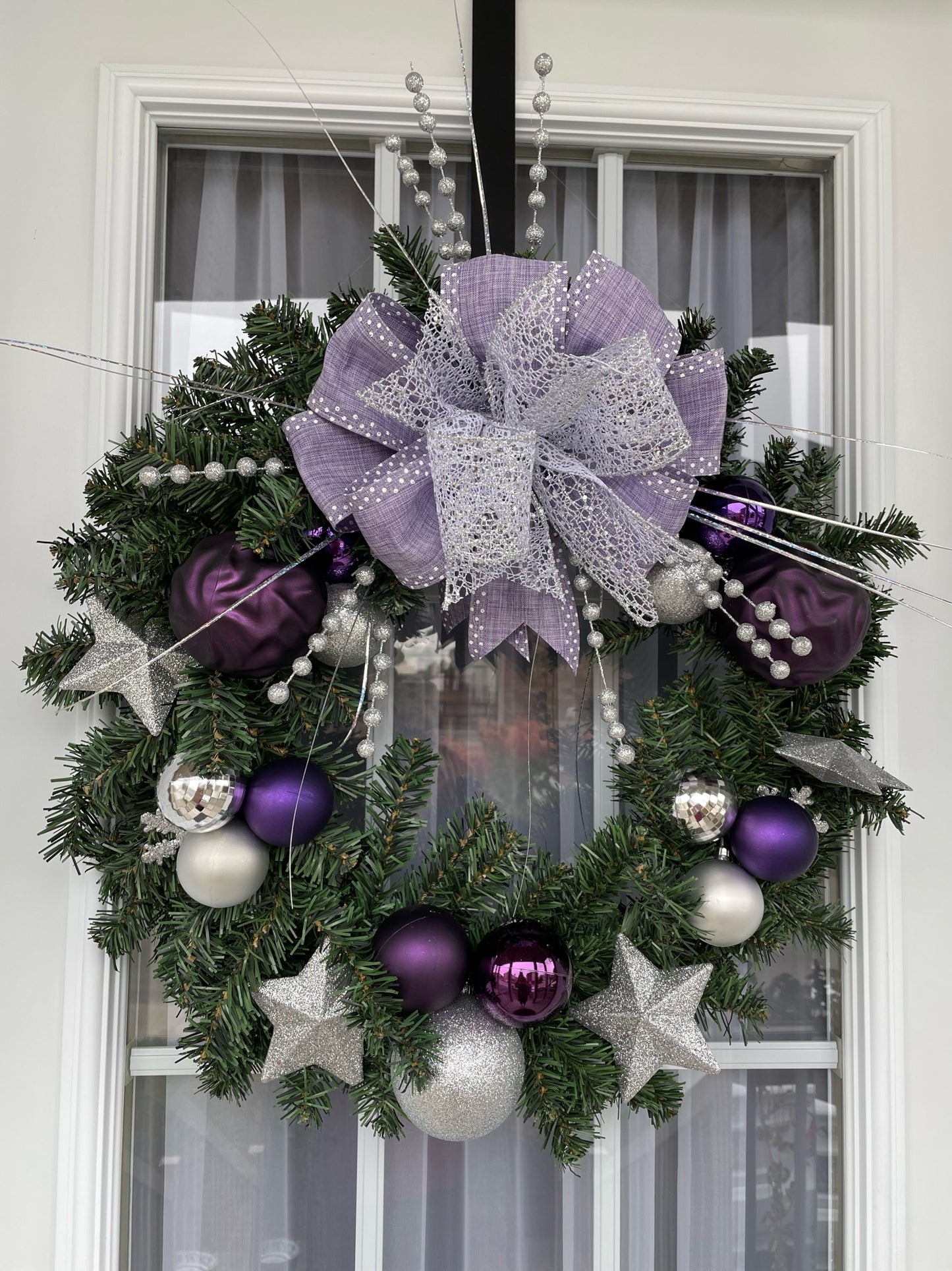 Christmas wreath "The elegant"
