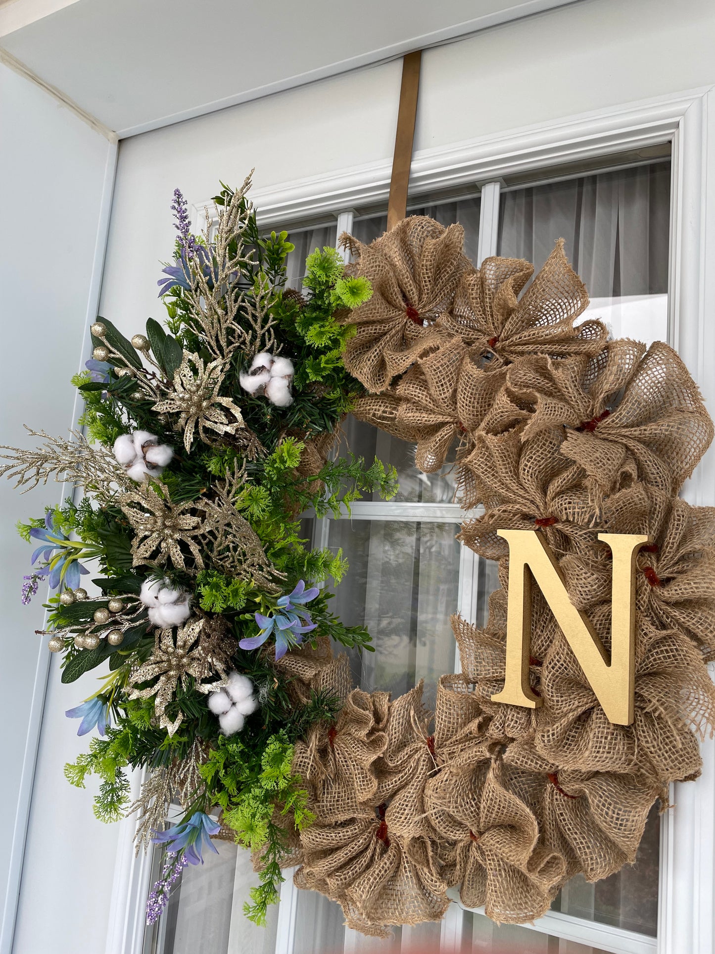 Couronne Jute naturelle avec " N " Or