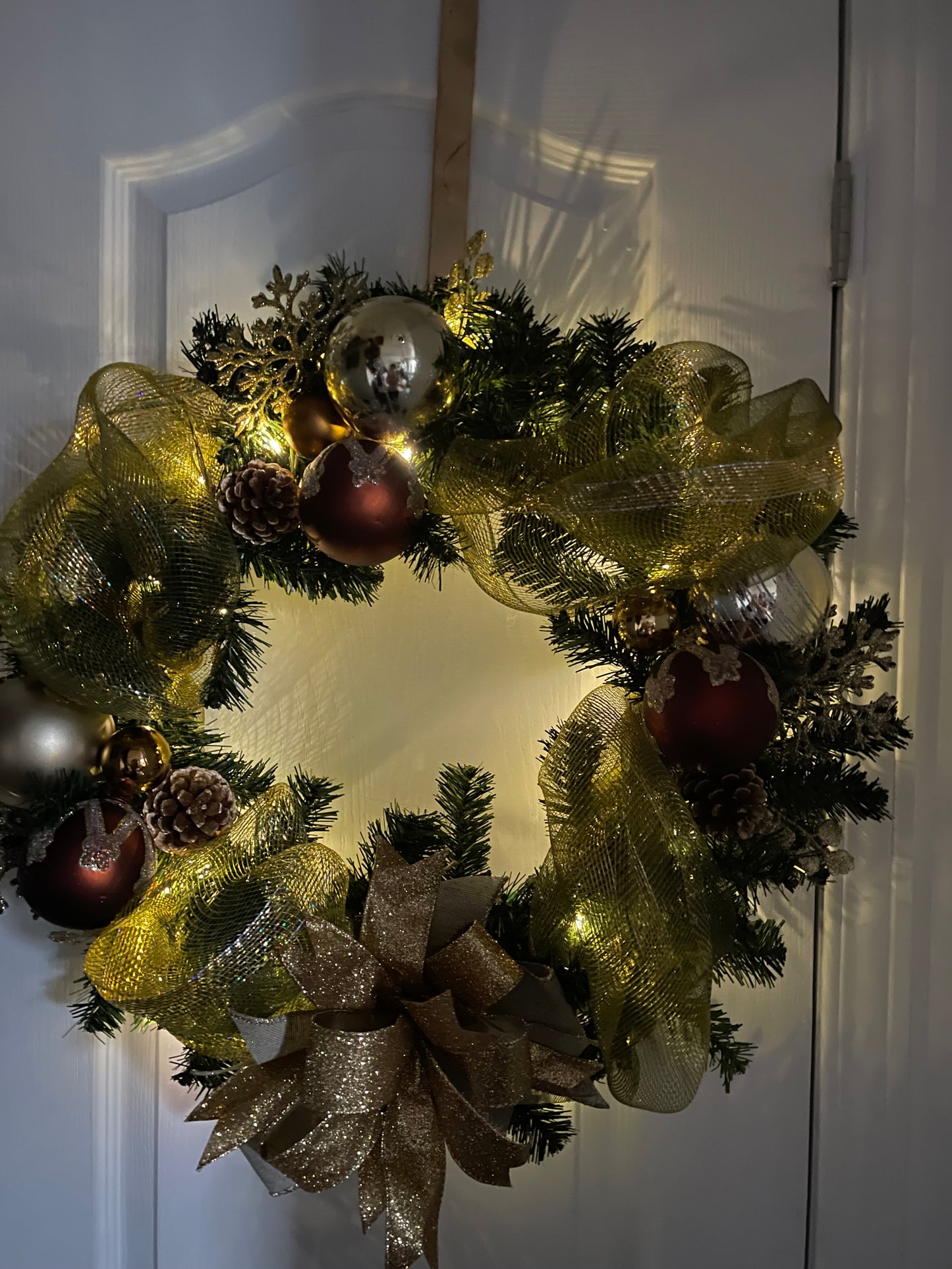 Couronnes de NOËL Boucle OR & lumières