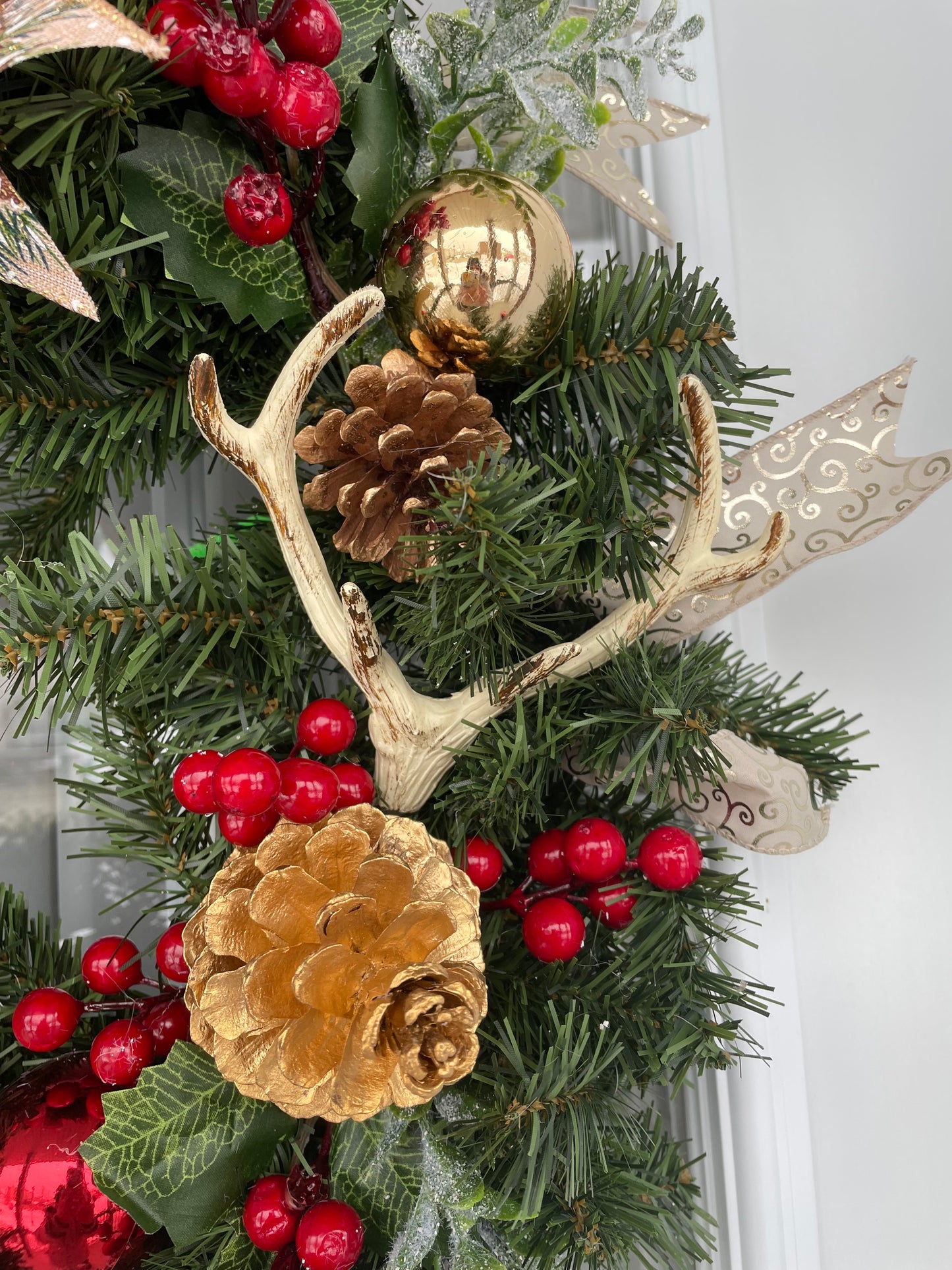 Wreath "The hidden deer at CHRISTMAS"