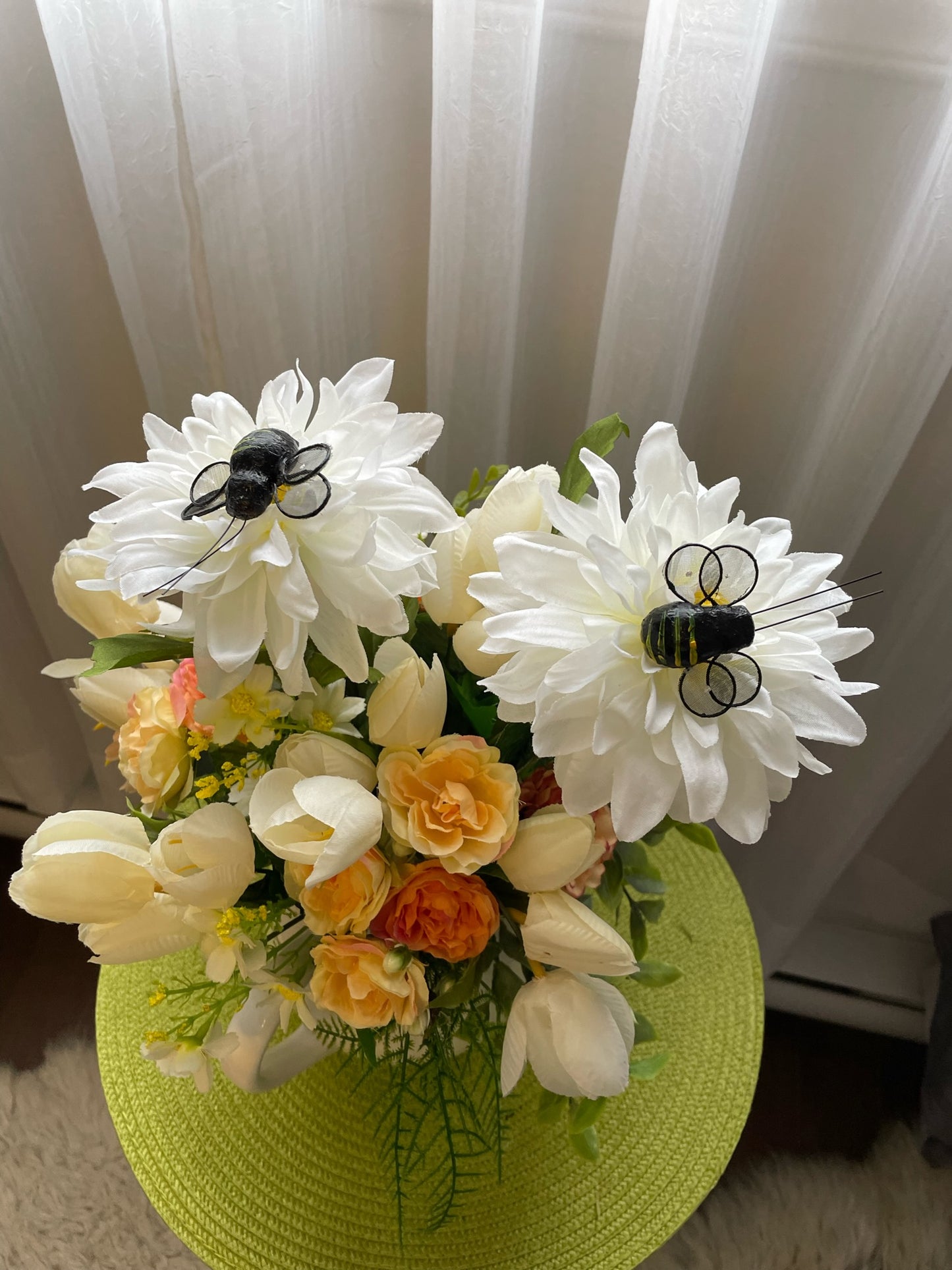 Vase de fleurs " Les Abeilles "
