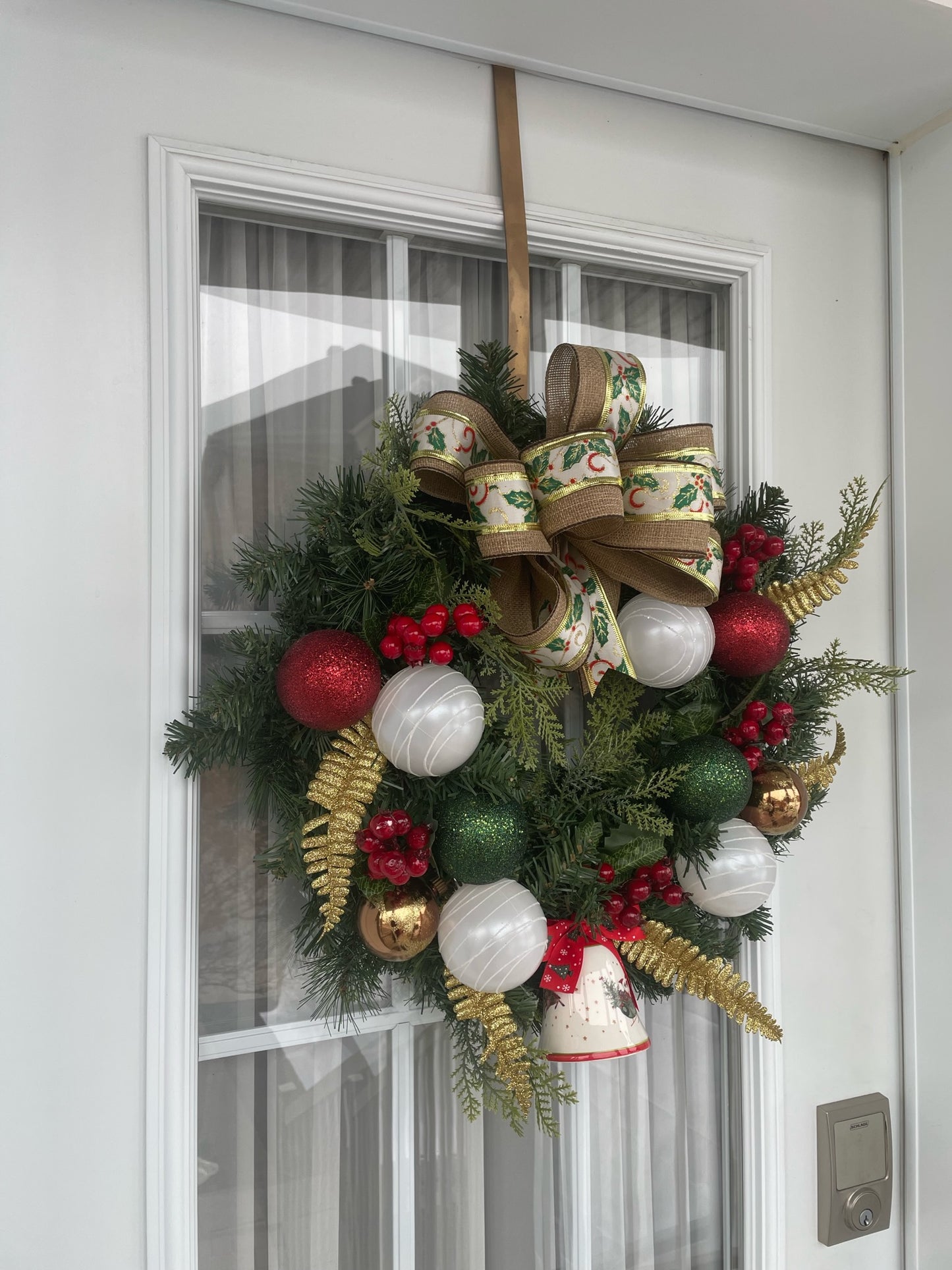 Christmas wreath "The bell"