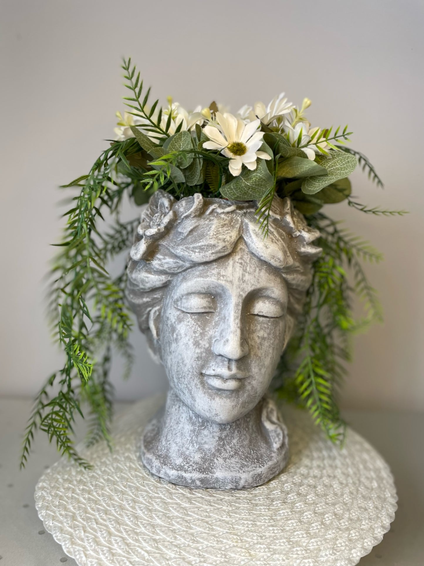 Vase of flowers "The 3 roses"