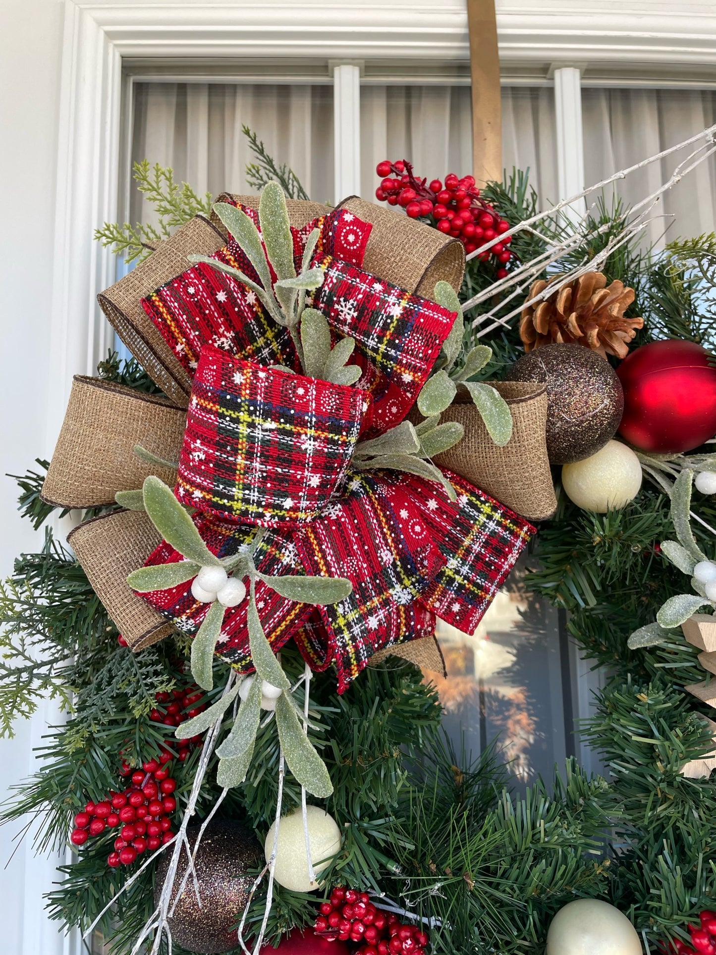 Christmas wreath "The snowflake"
