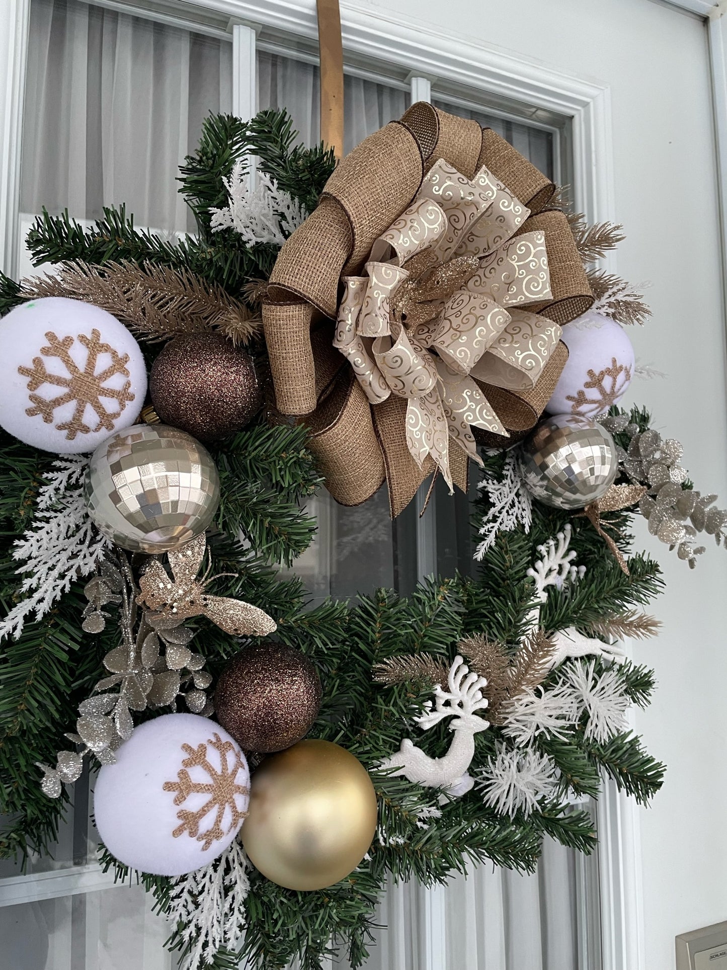 Couronne de Noël  " Les 2 cerfs dans la neige "