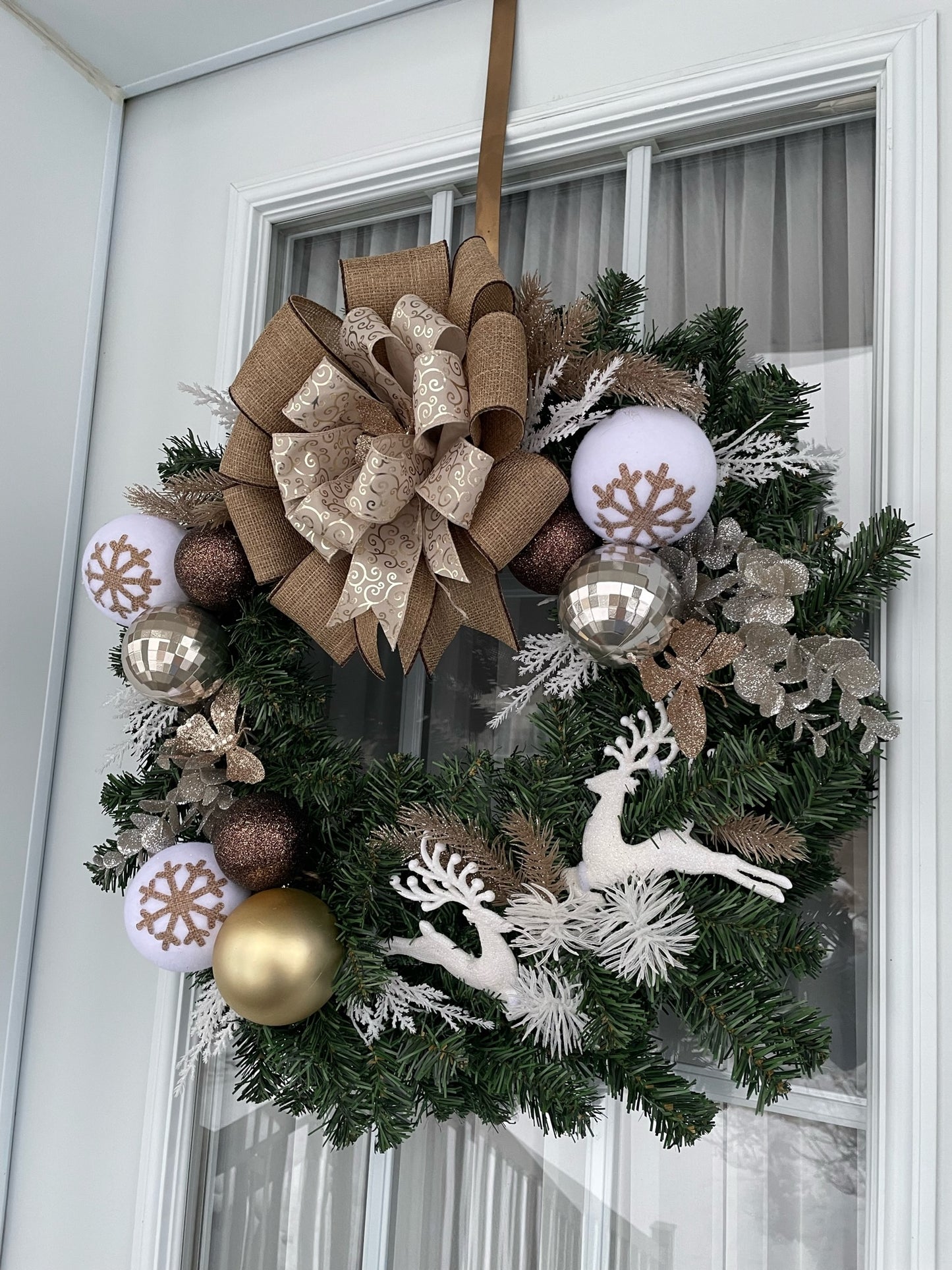 Couronne de Noël  " Les 2 cerfs dans la neige "