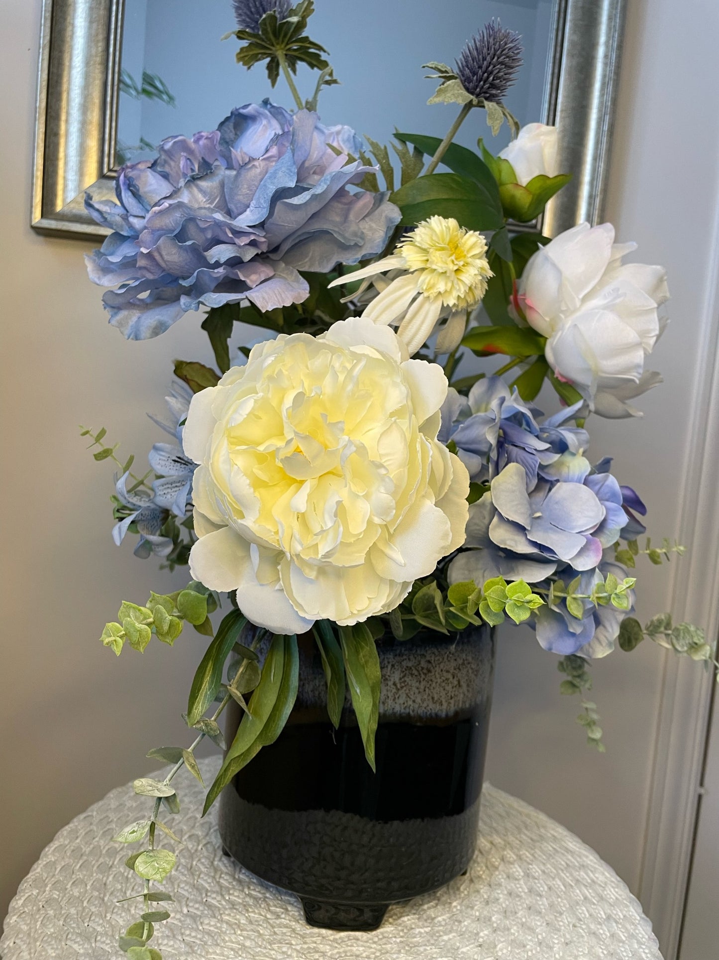 Vase de fleurs " La Pivoine bleue  "