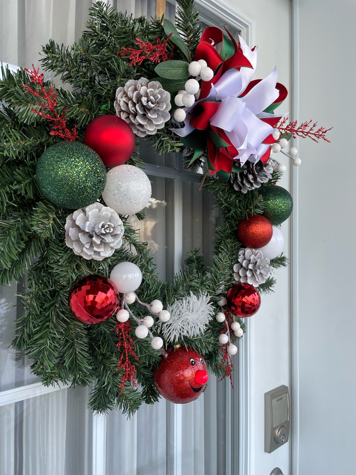 Couronne de Noël " Le Reine au nez rouge "