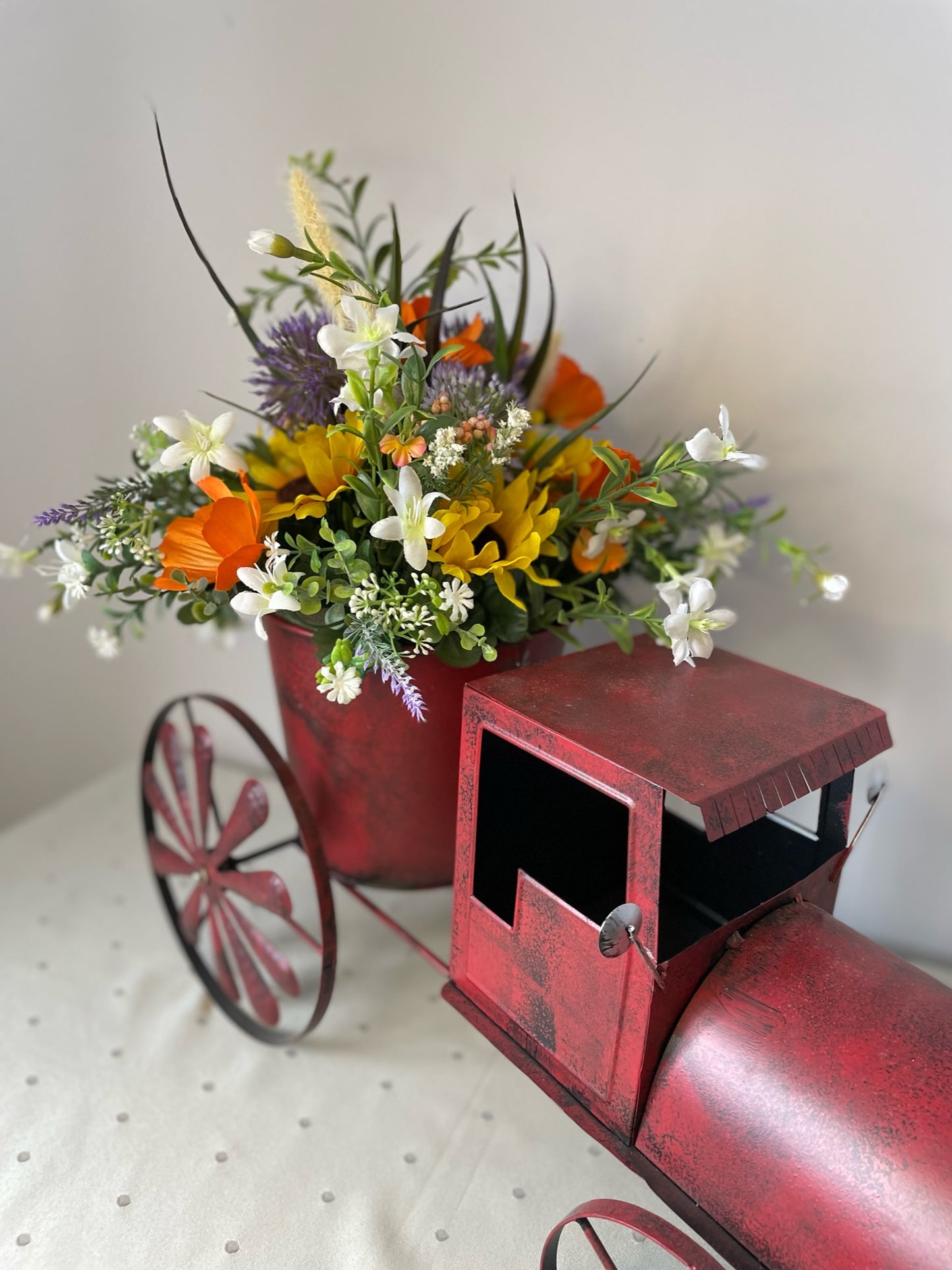 Centre de table " Auto Rouge"