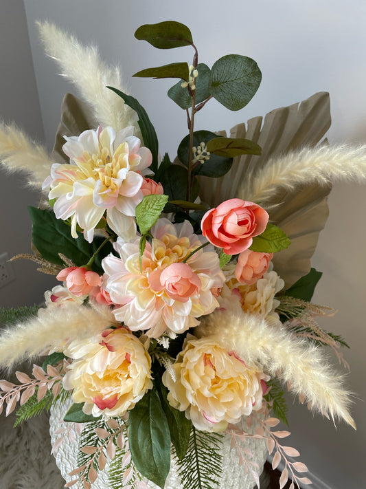 Vase de fleurs " Un printemps en Or  "