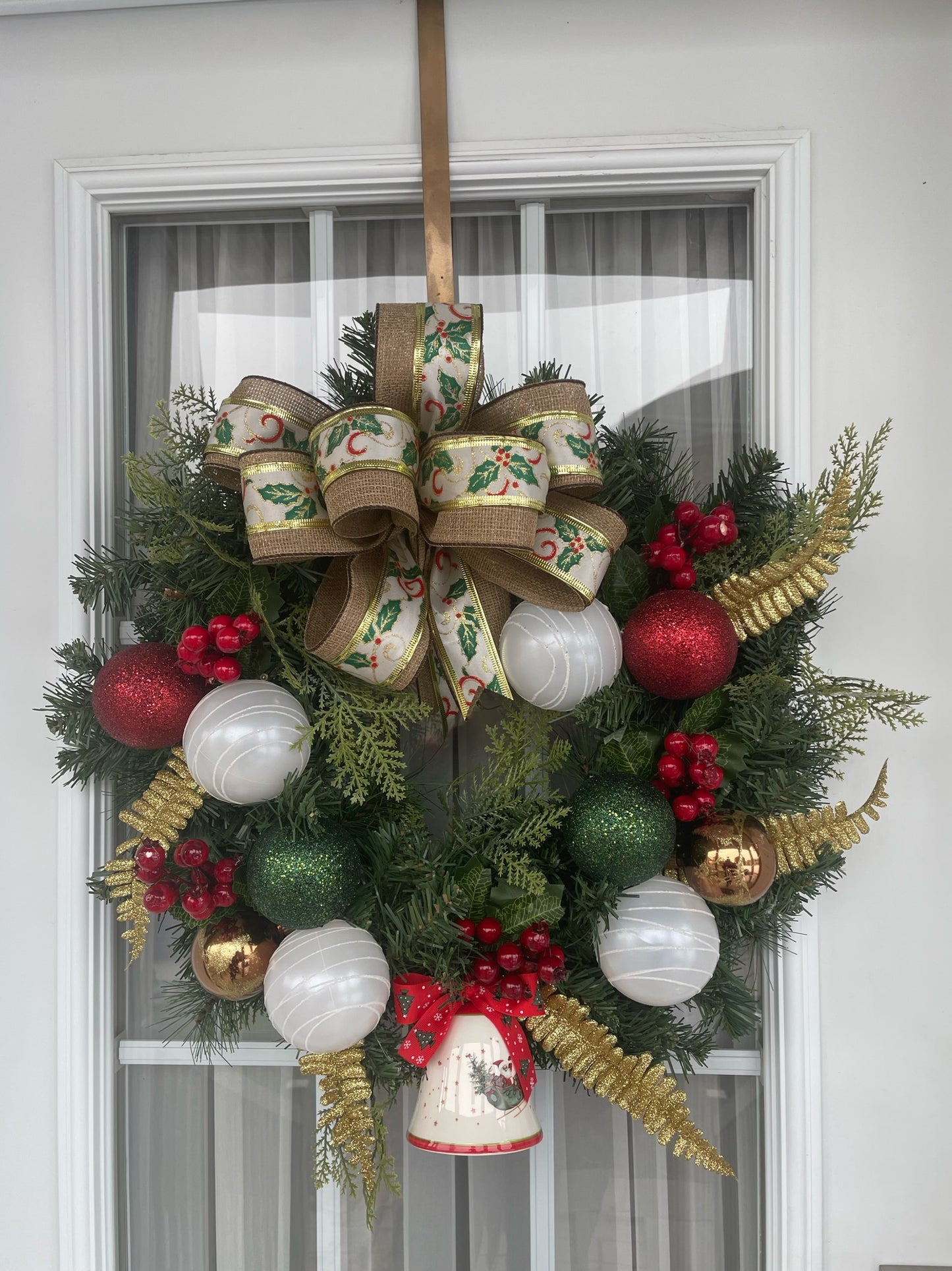 Christmas wreath "The bell"