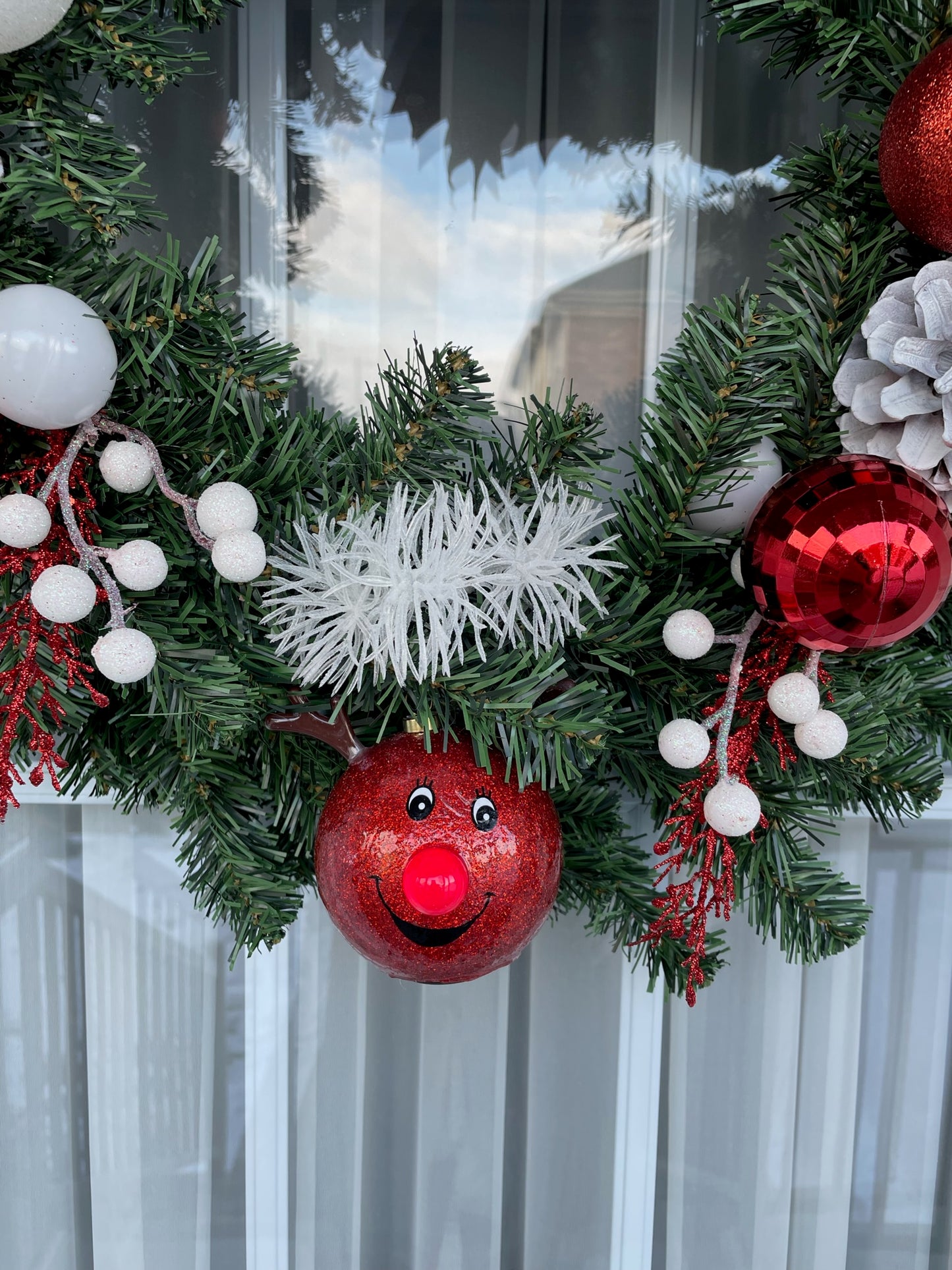 Couronne de Noël " Le Reine au nez rouge "