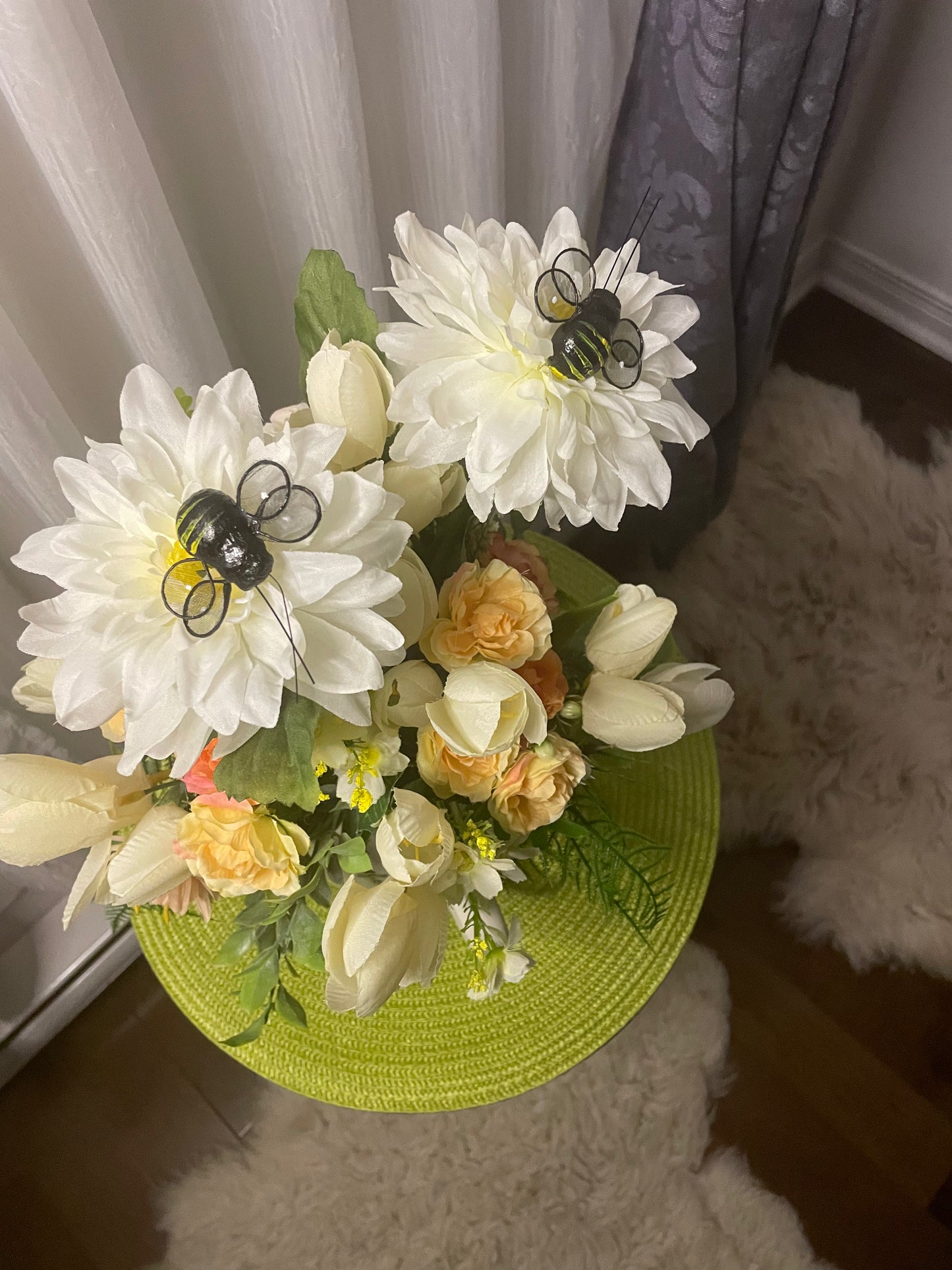 Vase de fleurs " Les Abeilles "