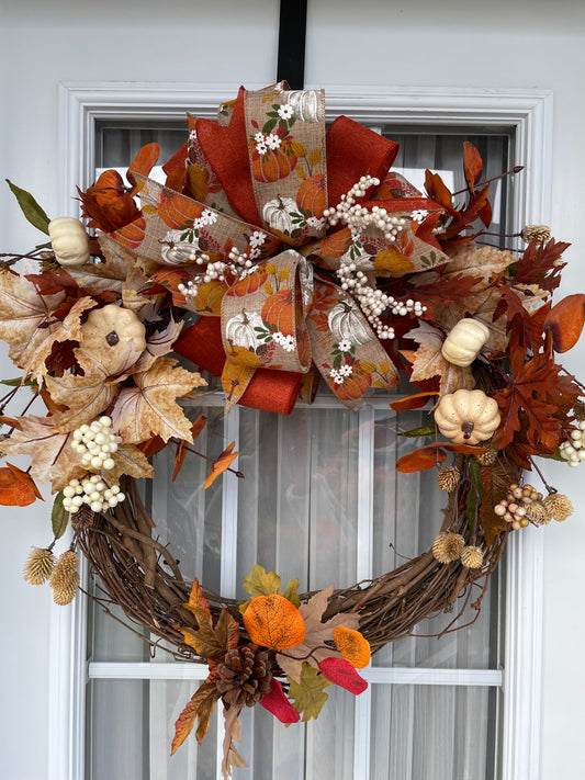Autumn wreath with bow